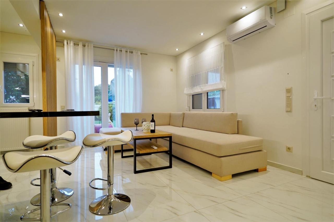 Estilo Luxury Apartment カヴァラ エクステリア 写真