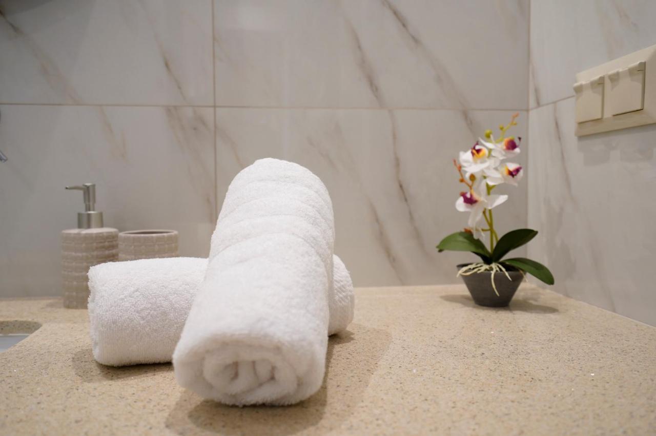Estilo Luxury Apartment カヴァラ エクステリア 写真